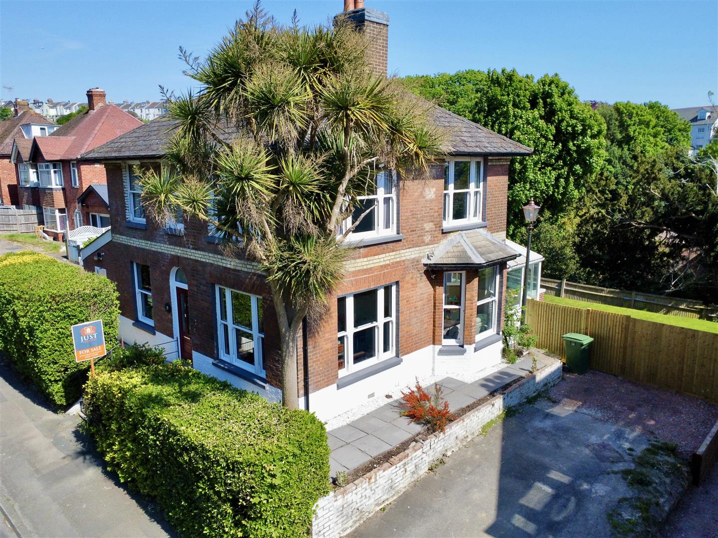 4 bed property in Old London Road, Hastings